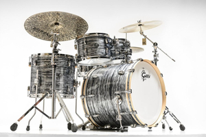 Gretsch Renown Maple 22 (Silver Oyster Pearl)