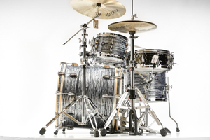 Gretsch Renown Maple 22 (Silver Oyster Pearl)