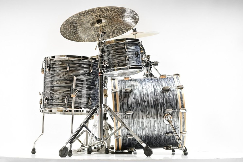 Gretsch Renown Maple 22 (Silver Oyster Pearl)