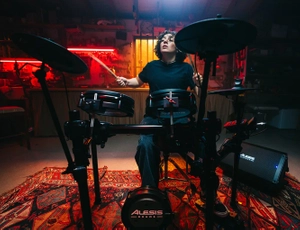 Alesis Nitro PRO Mesh Kit - Perkusja elektroniczna