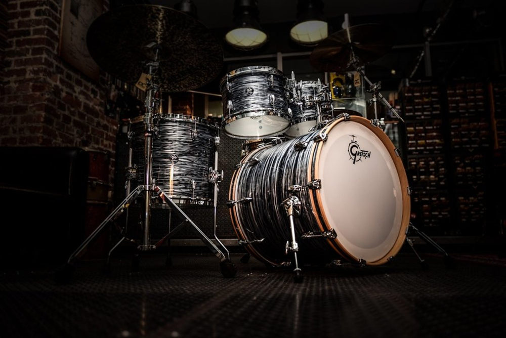 Gretsch Renown Maple 22 (Silver Oyster Pearl)